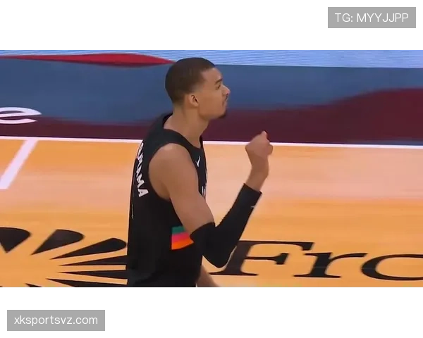 卡斯尔三分效率领先队友，关键时刻拉开进攻空间