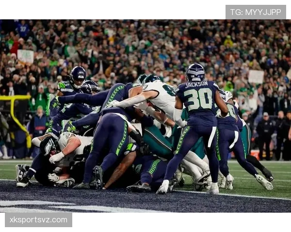 约翰逊突破效率提升显著 拉开与队内锋线防守差距